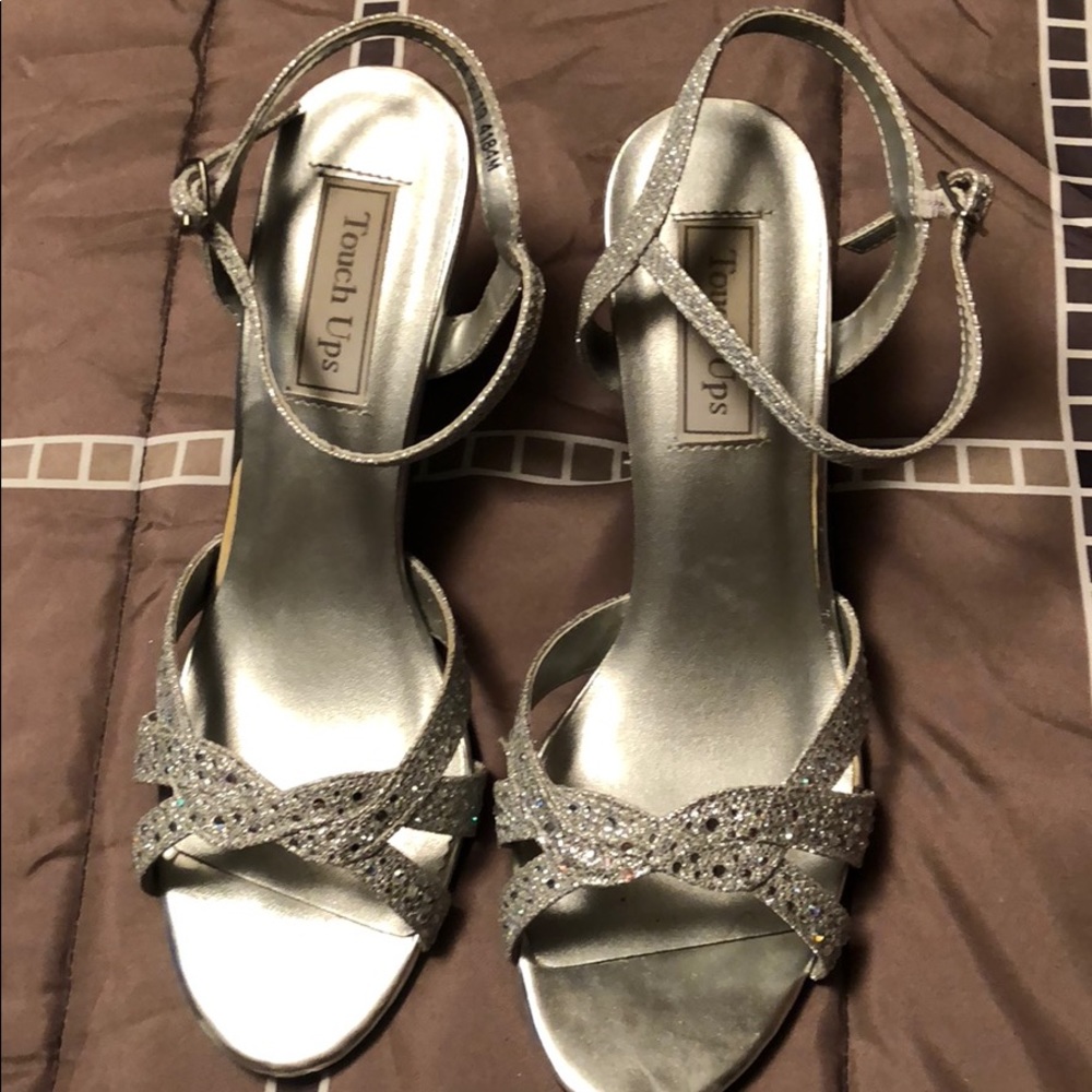 Touch ups sequined strappy heels sz 9